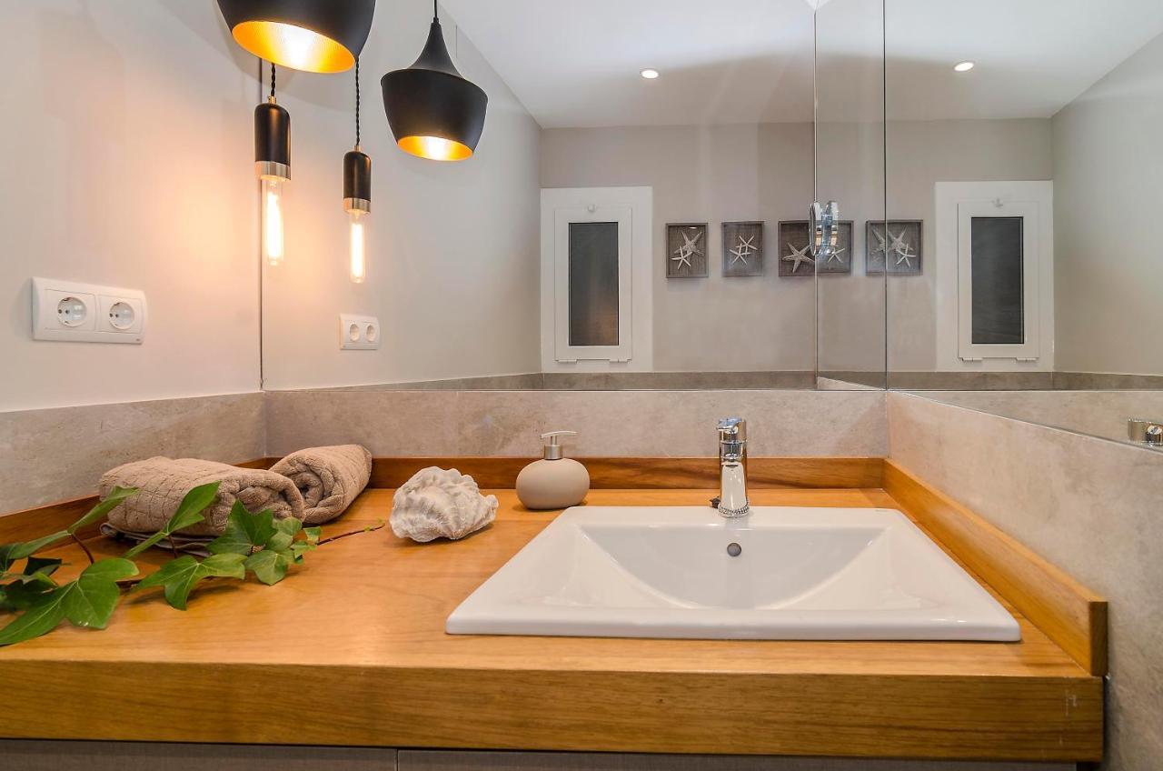 Sitges Spaces Deluxe Centre Apartment Экстерьер фото